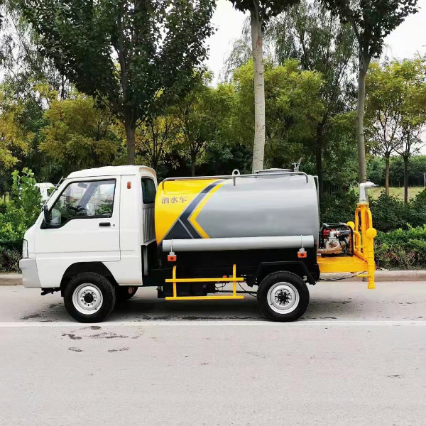 洒水车